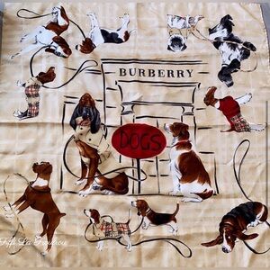 🩵 Original Burberry Dog Scarf